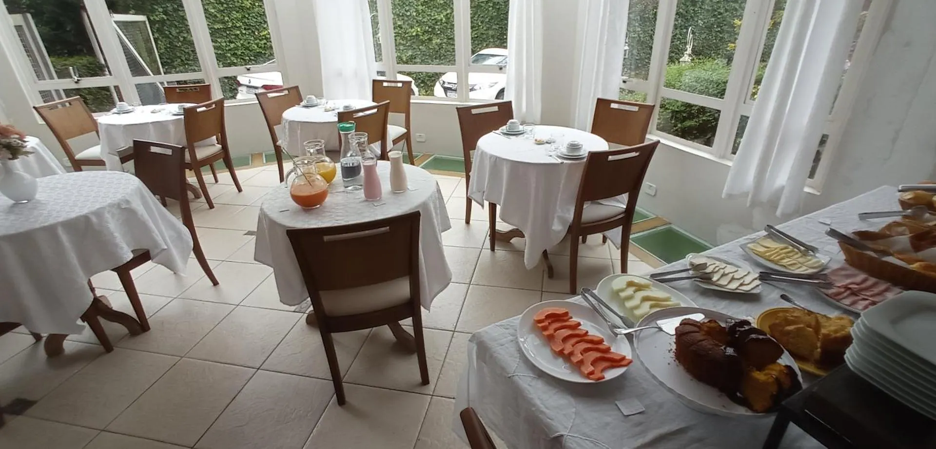 Home & Hosting Campos do Jordao 0*,
